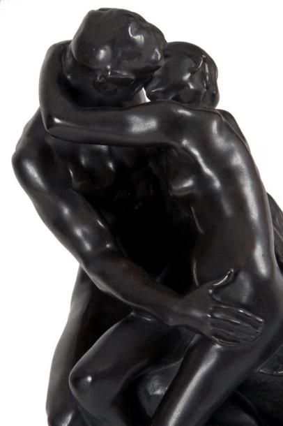 Auguste RODIN (1840-1917) Le Baiser, modèle initialement créé en 1886, 4e réduction,...