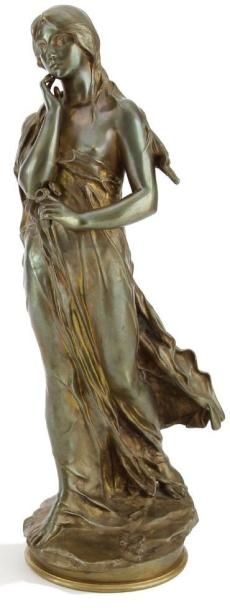 Paul Jean-Baptiste GASQ (1860-1944) Médée. Important bronze à patine dorée. Épreuve...