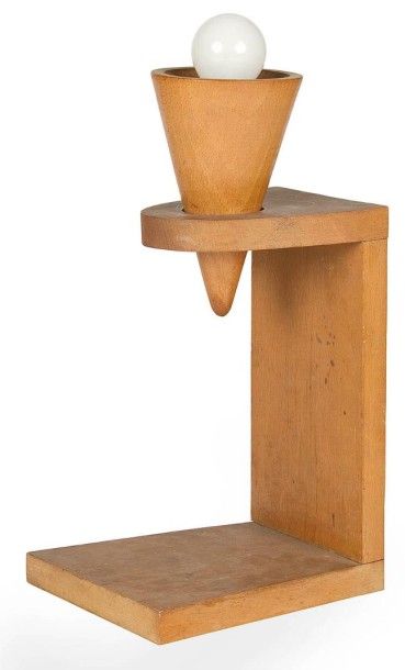 null Boris J. LACROIX (1902-1984) 
Rare lampe moderniste orientable en bois naturel.
Le...
