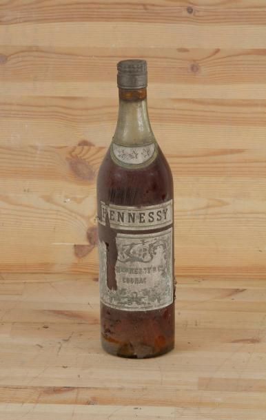 null 1 Bouteille COGNAC «3 *», Hennessy (début XX° siècle)