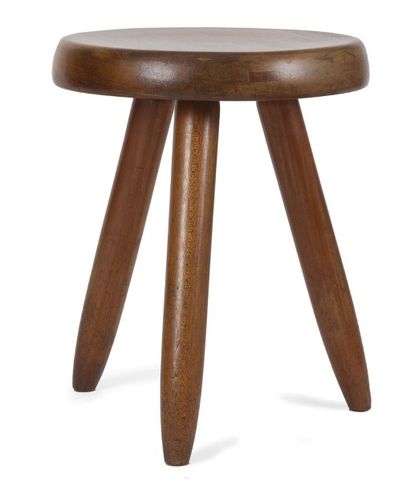 null Charlotte PERRIAND (1903-1999)

Tabouret tripode en acajou
Assise circulaire...