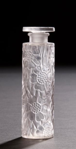 null René LALIQUE (1860-1945)
Tube Fleurs, pour FORVIL, modèle créé le 25 avril 1924
Flacon...