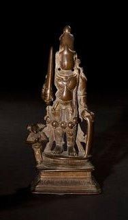 null Virabhadra. Inde - Karnataka. XVe / XVIe siècle. Bronze Virabhadra debout, émanation...
