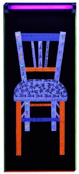 null Chaise fluo tampons, 1983 Peinture sur panneau, tube au néon. 107 x 48,5 x 11...