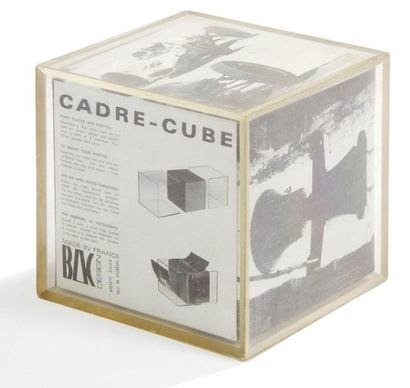 null Cadre cube (dit aussi Cube photo), moyen modèle. Dans son emboîtage d'origine....