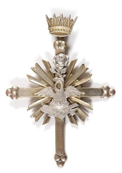 null Bijou de Chevalier Rose-Croix, grande croix tréflée rayonnante avec au centre...