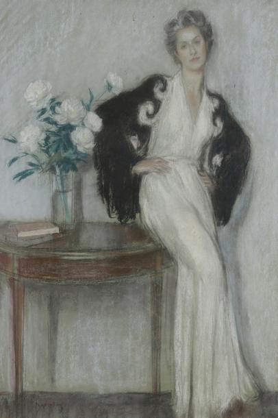 ETIENNE ADRIEN DRIAN (1885-1961) Femme appuyée à un guéridon au bouquet, vers 1930-1940...