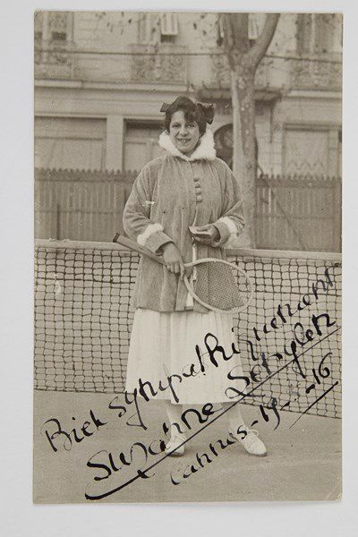null Suzanne Lenglen (1899-1938) championne de tennis.Photographie avec dédicace...