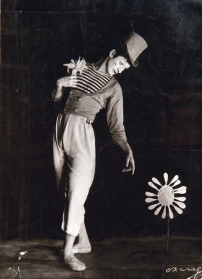 Le mime Marceau au théâtre des Champs-Elysées,...