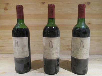 null 6 bouteilles CHÂTEAU LATOUR, GCC1 Pauillac, 1974 (1 M.E. - 3 M.E - 2 B.E. -...