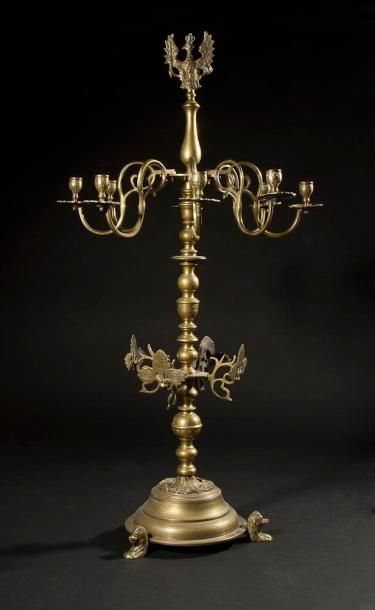 null PAIRE DE LAMPES DE SHABBAT DE SYNAGOGUE SUR PIED Bohème ou Pologne, XVIIIe siècle....