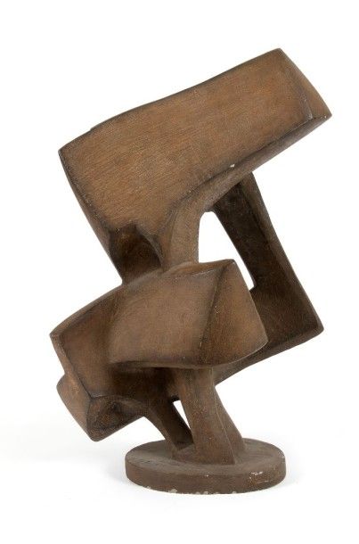 Roger DESSERPRIT (1923-1985) 
Cavalier spatial, 1960
Sculpture en ciment patiné.
Monogrammée...