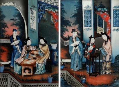 CHINE, Canton - XIXe siècle 
Deux peintures fixées sous verre, deux jeunes femmes...