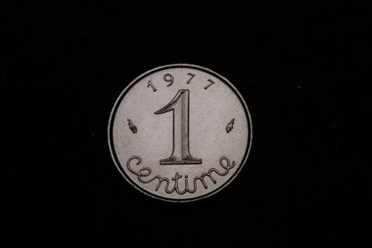 null 1 Lot de 820 pièces de 1 centime, épis, 1977. BU. Etat neuf.