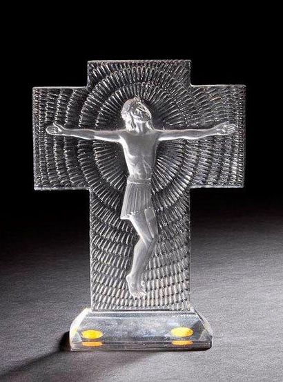 RENE LALIQUE (1860-1945) 
Christ, modèle créé le 19 septembre 1935, non continué...