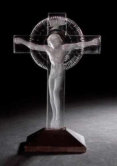RENE LALIQUE (1860-1945) 
Christ, modèle créé le 20 décembre 1932, non continué après...