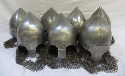 null Lot de 7 casques à nasal et cotte de mailles