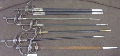 null Lot de 6 épées à branches, à monture en fer ou fonte de fer, décorée avec f...