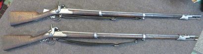 null Deux fusils d'infanterie, modèle 1822 TBIS avec leur bretelle en cuir. Manufacture...