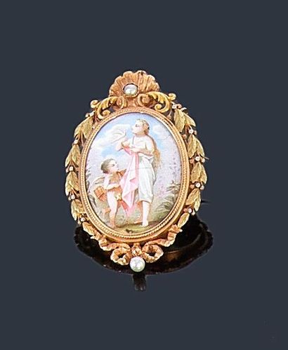 null Broche-pendentif en feuillages d'or 18K (750 ?), orné d'une miniature polychrome...