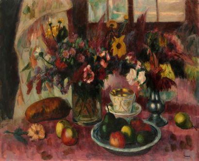 Eugène TIRVERT (1881-1948) 
Nature morte au bouquet et fruits
Huile sur toile.
Signée...