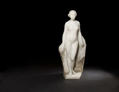 Giorgio ROSSI (1892-1963) 
Nymphe au rocher
Groupe en marbre sculpté.
Signé sur la...
