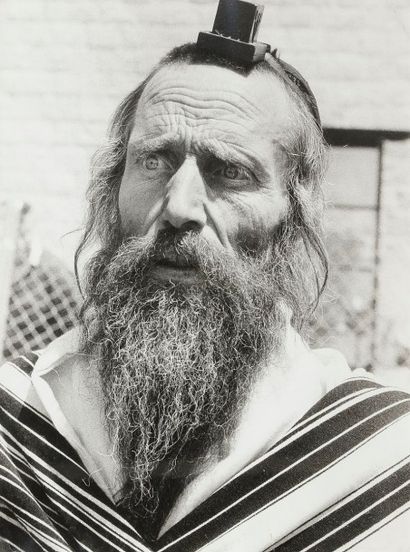 [PHOTOGRAPHIE] Aliza AUERBACH (XXe siècle) Portrait d’un juif religieux, Jérusalem,...