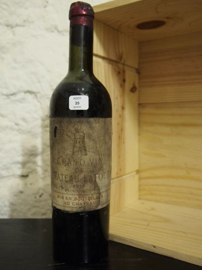 null 1 Bouteille, CHÂTEAU LATOUR, GCC1 Pauillac, 1916, (M.E; e.a; c.s. bosselée)...