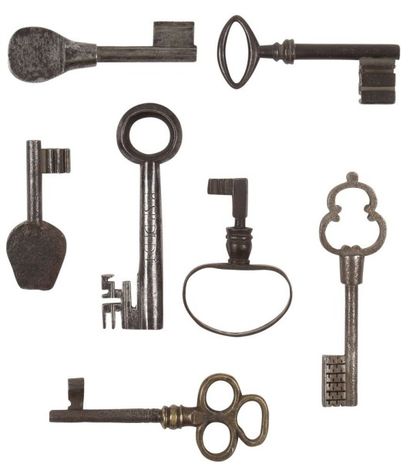 null Lot de sept clés diverses dont deux ébauches et une marquée P.SP.DI.D.L.
XVIIe...