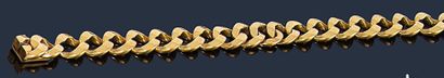 null Bracelet gourmette en or jaune 18K (750‰), articulé de maillons circulaires...