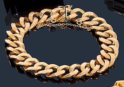 null Bracelet gourmette en or jaune 18K (750‰), articulé de maillons circulaires...