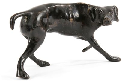 null 1748/55 École moderne
Chien à l'arrêt
Bronze patiné.
H. : 9 cm
Usures et fr...