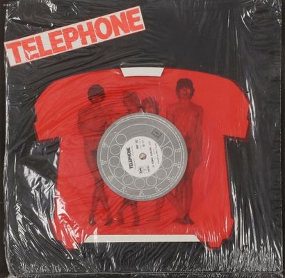 null TÉLÉPHONE
45 T «La Bombe Humaine» Disque couleur rouge Téléphone dans pochette...