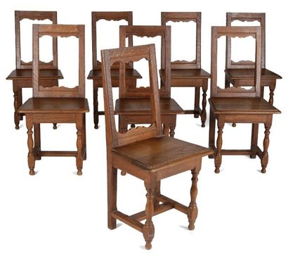 null Huit chaises lorraines en chêne.
Style du XVIIIe siècle
H.: 87 cm