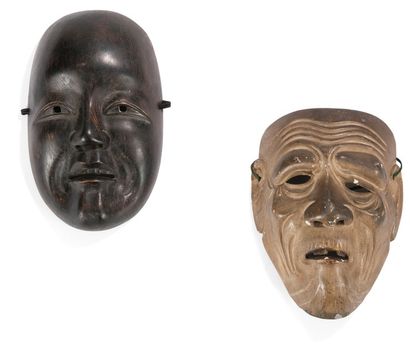 JAPON - Époque MEIJI (1868 - 1912) Deux masques de No en bois naturel et peint brun...