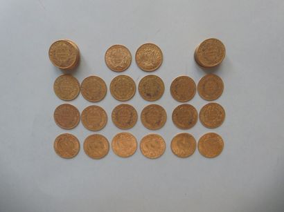 null 39 pièces de 10 francs en or dont 16 de type au coq (1899, 1905, 1906, 1907...