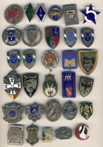 null 31 Insignes cavalerie dont 3 / 1 RDP, 4e Dragons locale d’Indochine, 3 / RDP,...