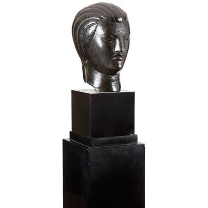 Alexandre WOLKOWYSKI (1883-1961) Tête de femme
Sculpture.
Épreuve en bronze à patine...