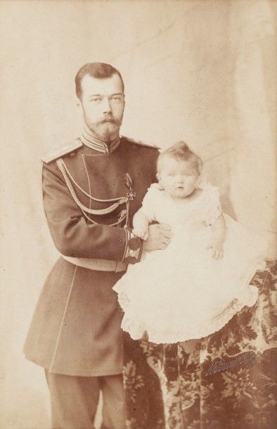 null LEVITZKY. 
Saint-Pétersbourg. 
Nicolas II (1868-1918) avec la grande-duchesse...