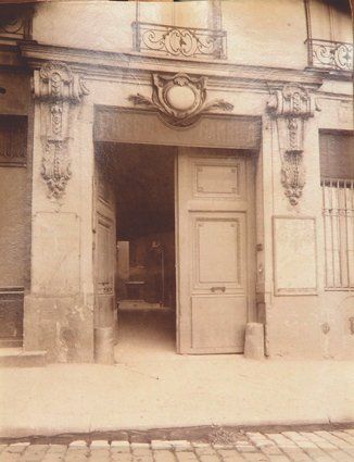 EUGÈNE ATGET (1857-1927). Hôtel de la Marquise de Ferrières, 22 rue de Bondy. Paris,...