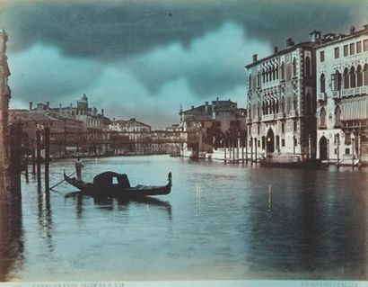 ITALIE, XIXE SIÈCLE. Venise, c. 1880. 20 tirages albuminés, certains colorisés à...
