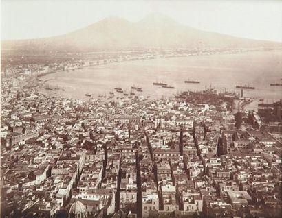 ITALIE, XIXE SIÈCLE. Naples. Pompéi. Vésuve. Huit tirages albuminés par G. Sommer...