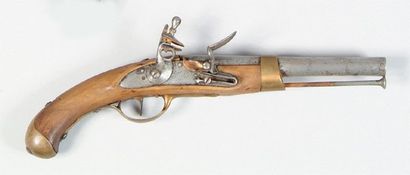 null Pistolet de bord à silex modèle 1786. Canon rond légèrement tromblonné à la...