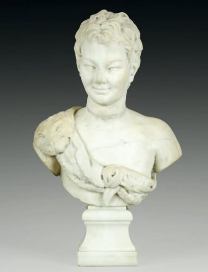 null Buste en marbre blanc, figurant un jeune satyre. Italie, XVIIIe siècle (restaurations)....