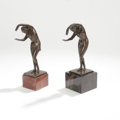 null Paul de BOULONGNE (1863-1938) 
Les Danseuses
Réunion de deux sculptures, formant...
