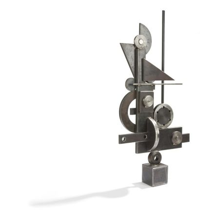 null Georges TERZIAN (né en 1939)
Composition
Sculpture en acier soudé.
Signée à...
