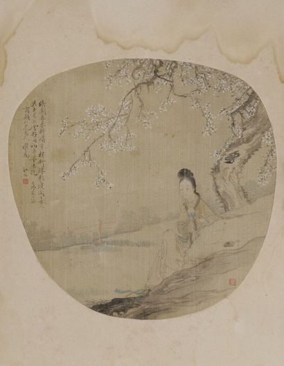 null CHINE - XIXe siècle
Peinture sur soie pour éventail, à décor d’une jeune femme...