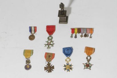 null FRANCE 
Médailles de l ‘adjudant Blanchard, ancien du 
1er bataillon de choc....
