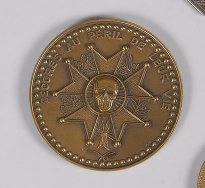 null Médaille en bronze de l’Association des décorés de la Légion d’honneur au péril...