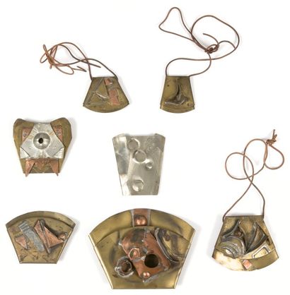 null Bernard BYGODT (1939-2004)
Pendentifs
Cuivre, laiton et métal.
7 pendentifs...